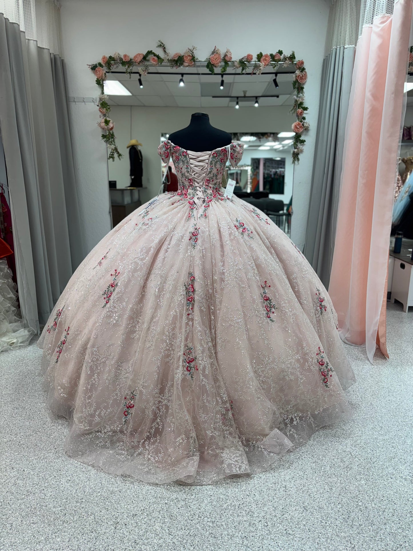Blossom Royale B8941