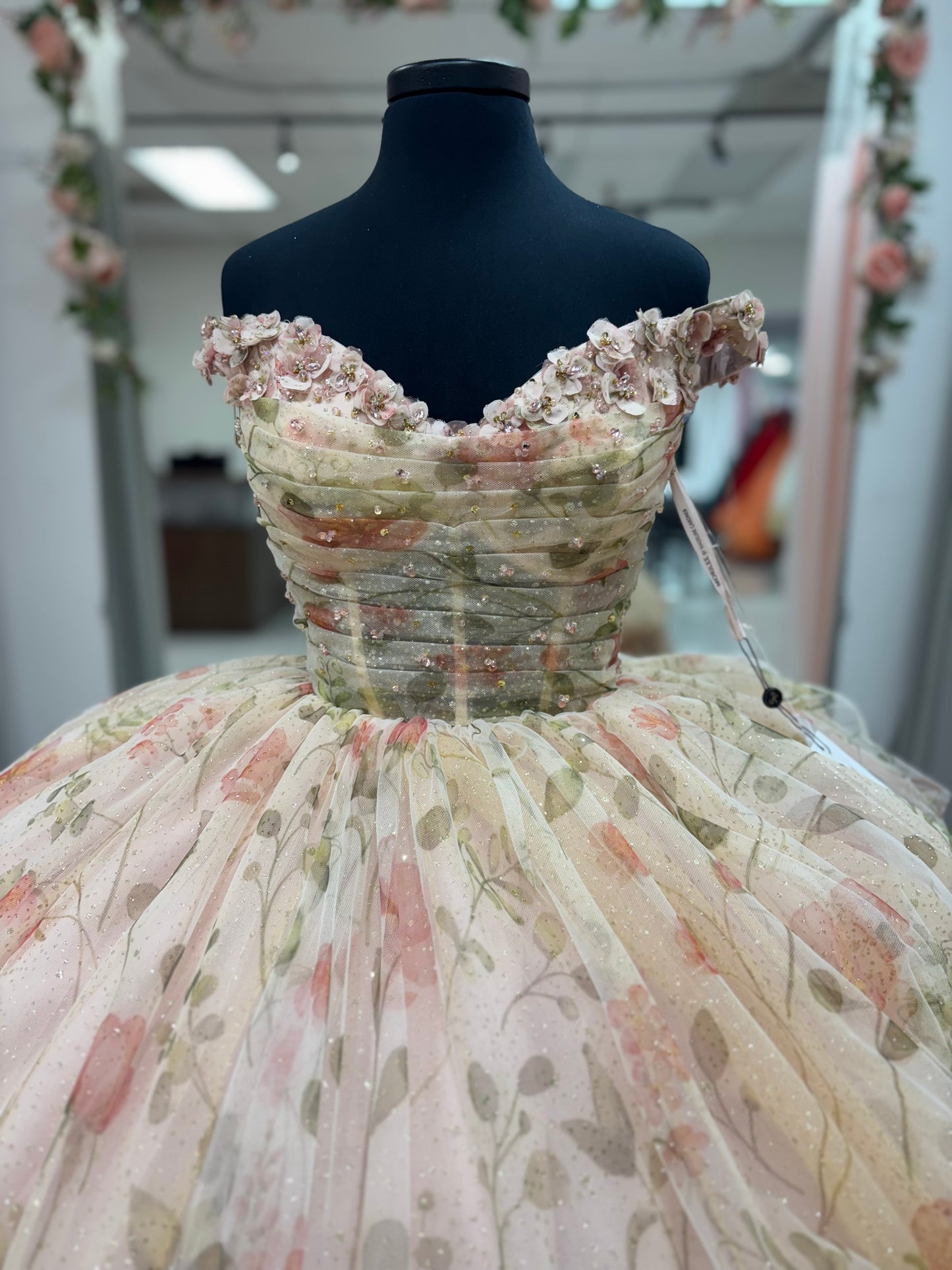 Blush Floral Garden 89457