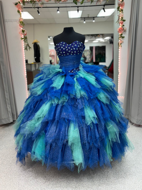 Blue Ocean Sparkle – Collection Boutique Moroleón — Blue Quinceañera Dress