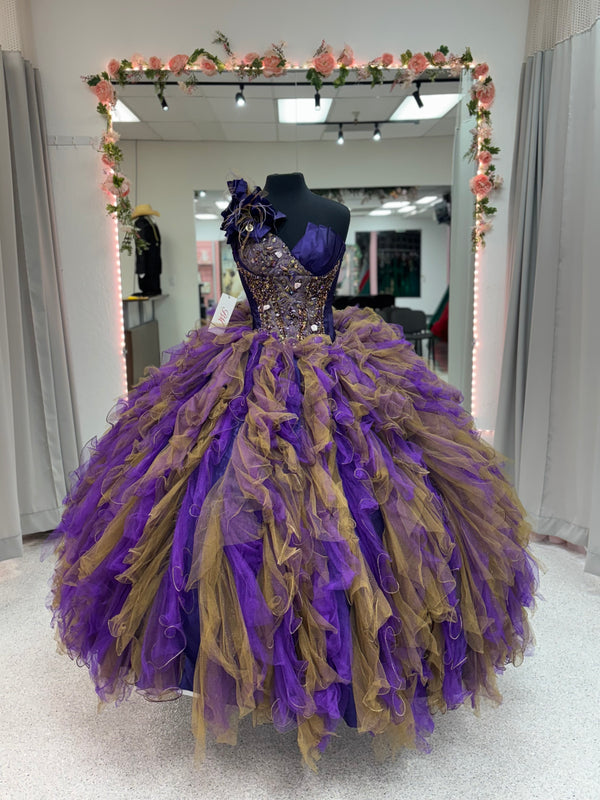 Amethyst Royale – Collection Boutique Moroleón — Purple Quinceañera Dress