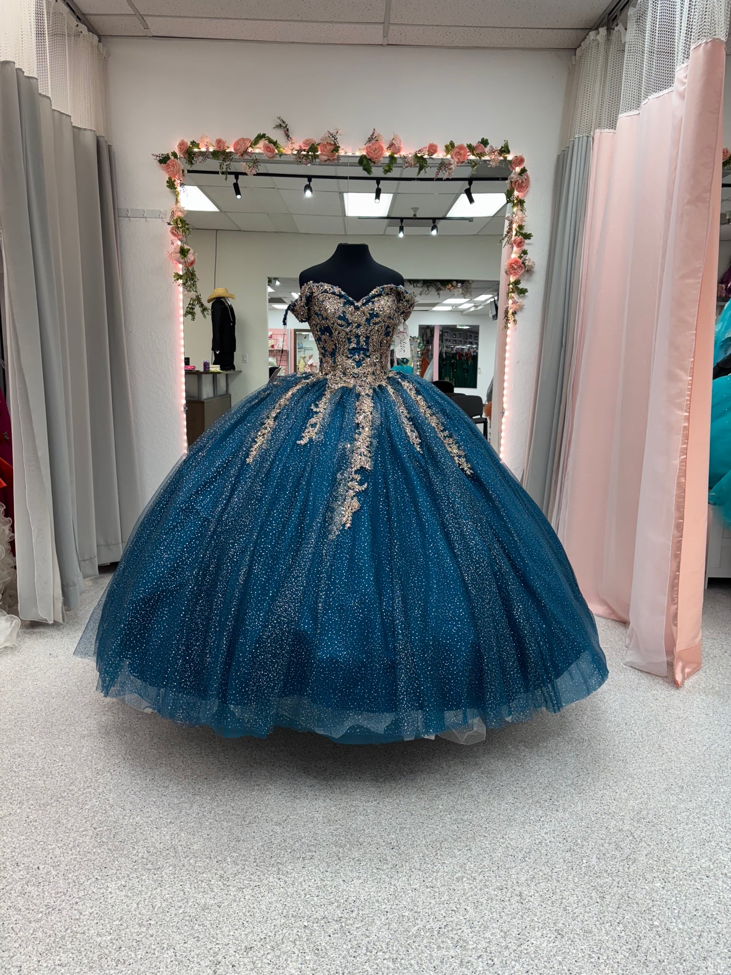 Peacock Majesty 56453