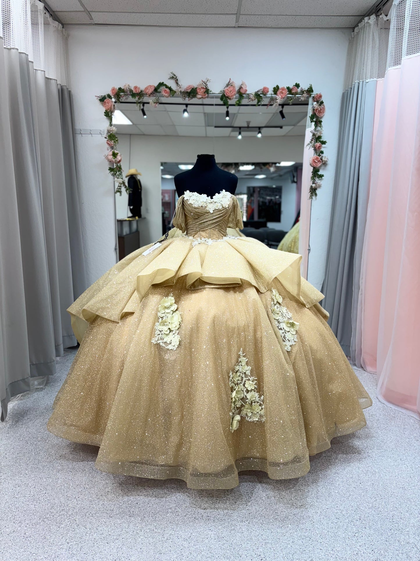 Golden Ivory Bloom EV15-615