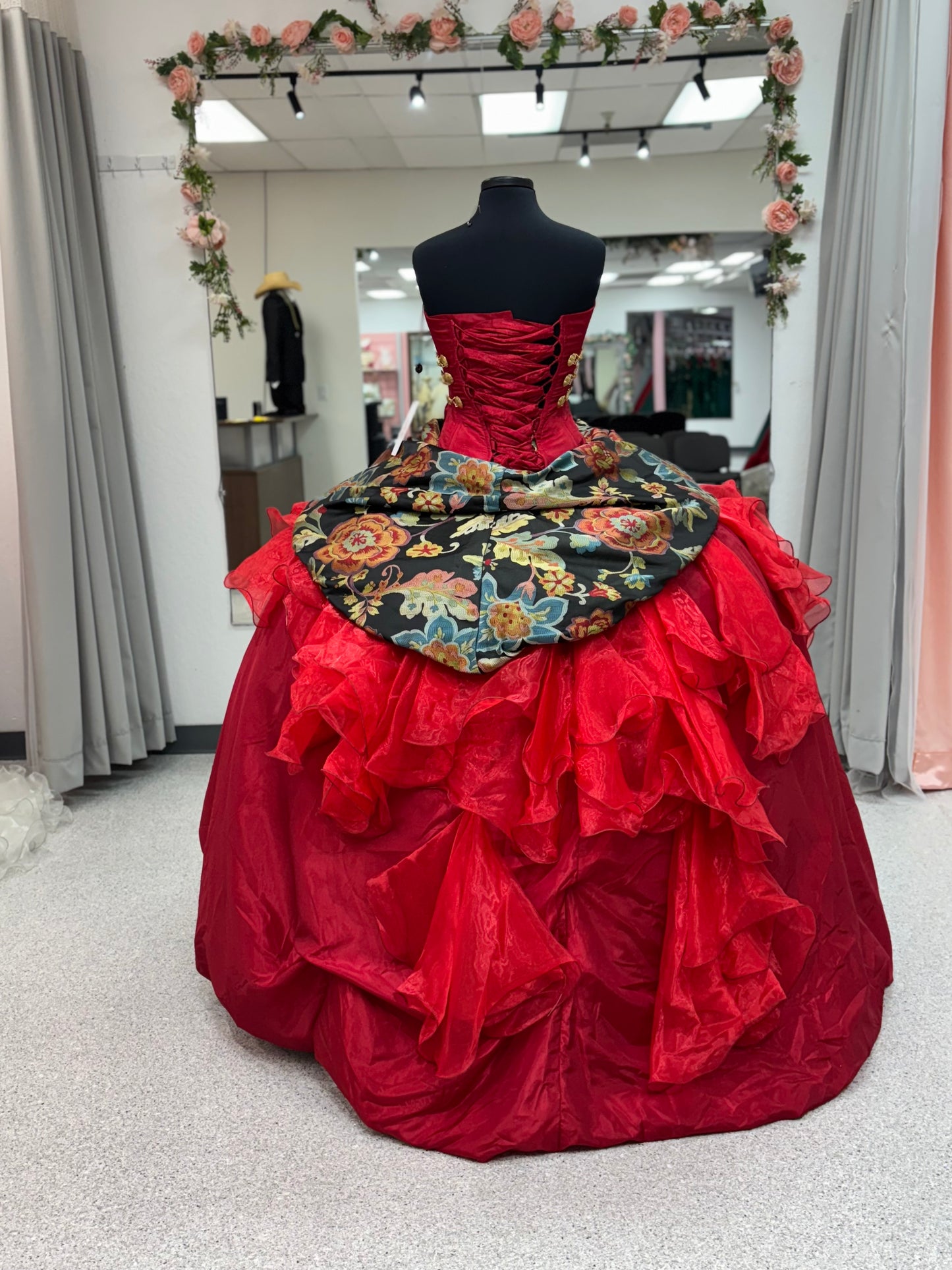 Black & Red Floral Elegance