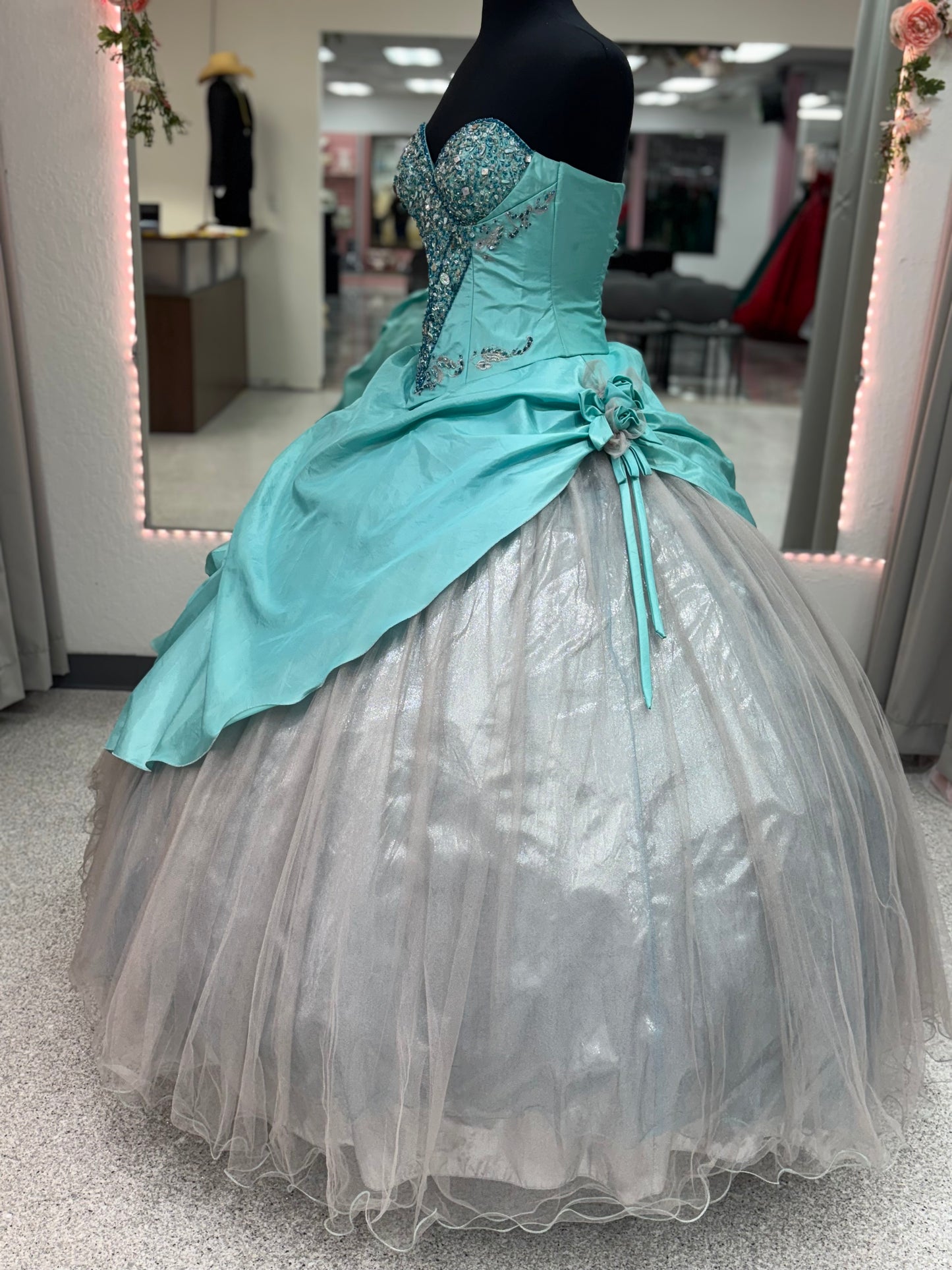 Aqua Silver Radiance